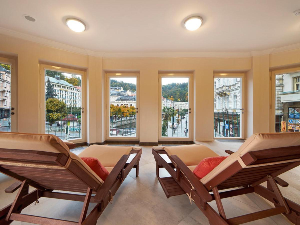 Ea Apartmany Mozart Κάρλοβι Βάρι Εξωτερικό φωτογραφία